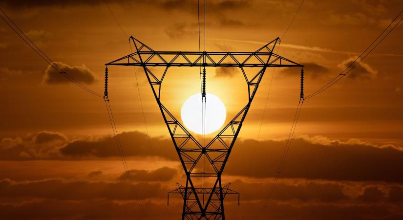 Nyolcszáz milliárdos programmal enyhíti a kormány az energiaválság hatásait