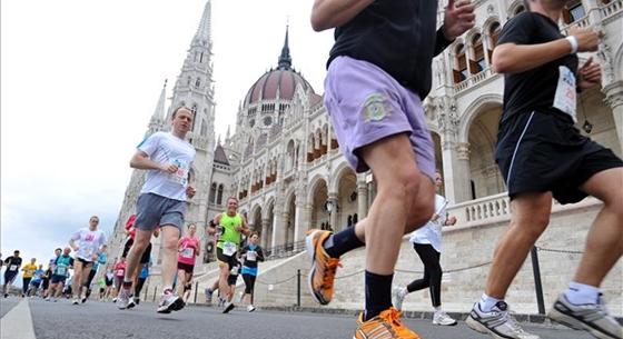 Nagy lezárások jönnek a fővárosban a hétvégi futóverseny miatt