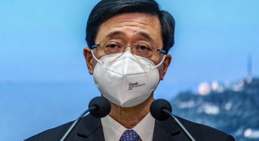 Hongkong kormányzója csak „nevetni” tud az amerikai szankciókon