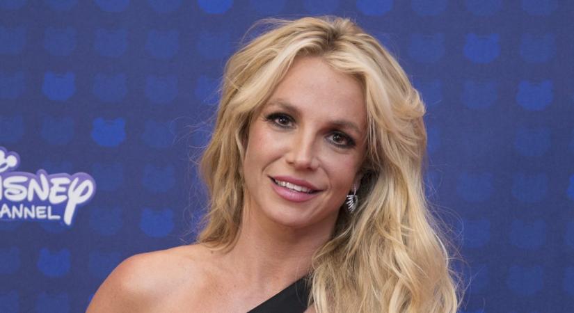 Britney Spears pornófilmet ad ki?