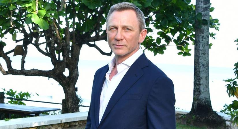 Az 54 éves Daniel Craig sármosabb, mint valaha
