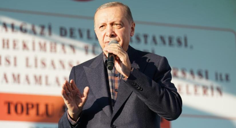 Aggódnak a török LMBTQ-közösség tagjai Erdoğan tervei miatt
