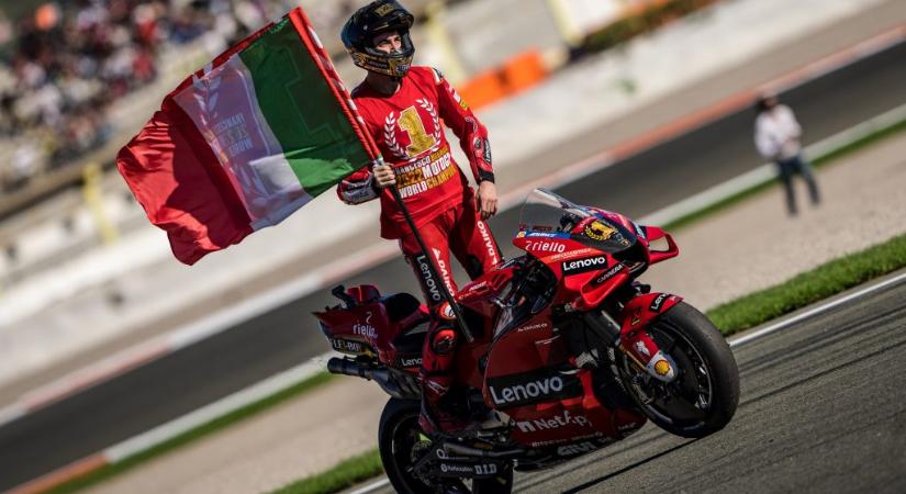 Ötven év után újra olasz motoron ülő olasz versenyző lett a MotoGP világbajnoka