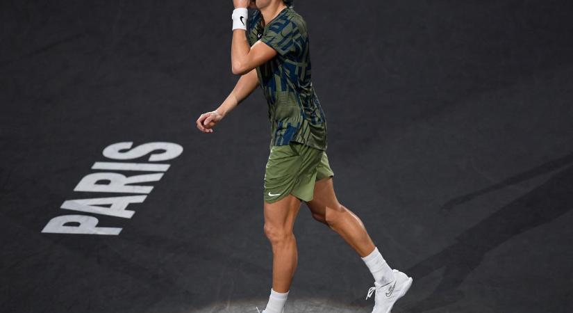 Tenisz: drámai csatában győzte le Rune Djokovicsot Párizsban