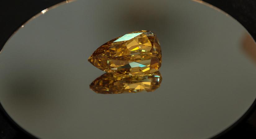 Hamarosan eladják az egyik legnagyobb gyémántot, most még megnézheti képeken