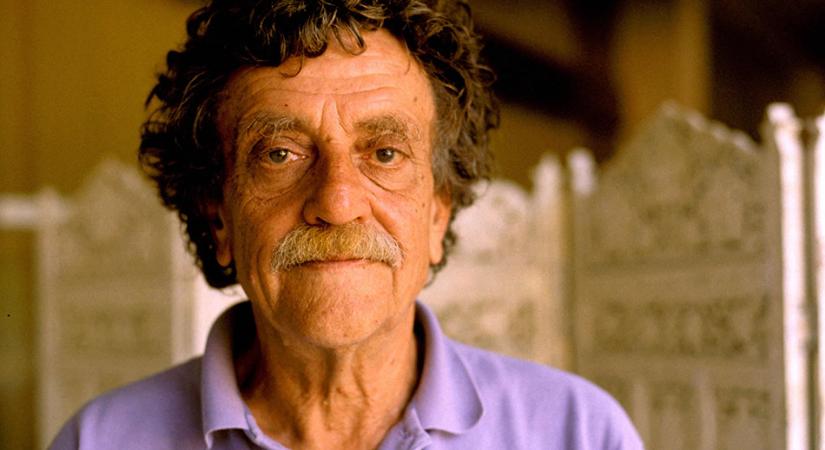 „Soha nem lesz művész, aki nem keringőzött a halállal” – Százéves lenne Kurt Vonnegut, a szatíra mestere