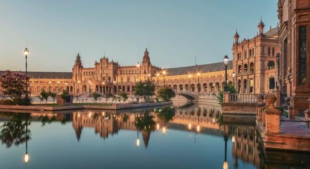 Páfosz és Sevilla az intelligens turizmus európai fővárosai