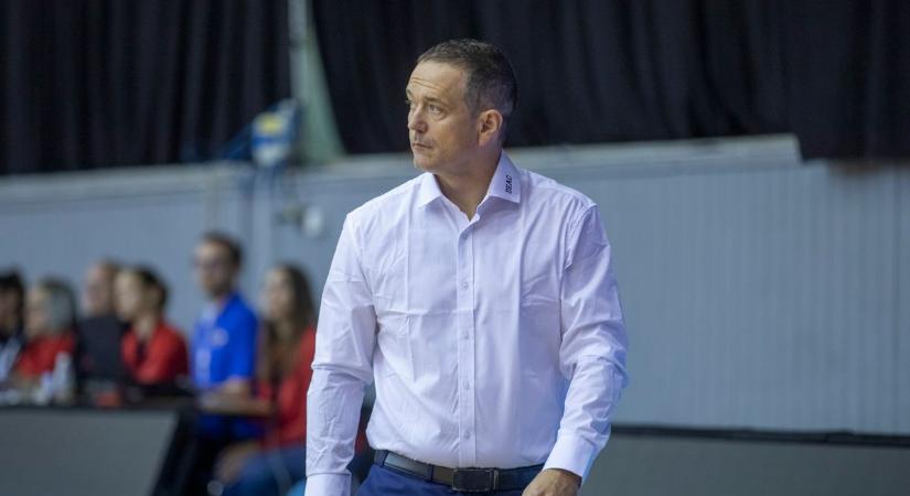 Újra pályán a DEAC kosarasai