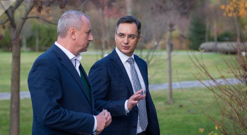 Debrecen polgármestere segítséget ajánlott Ukrajna újjáépítéséhez