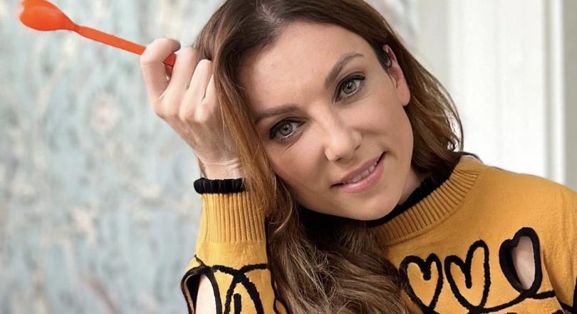 Itt az első kép, amin Rúzsa Magdi férje és hármasikrei is szerepelnek