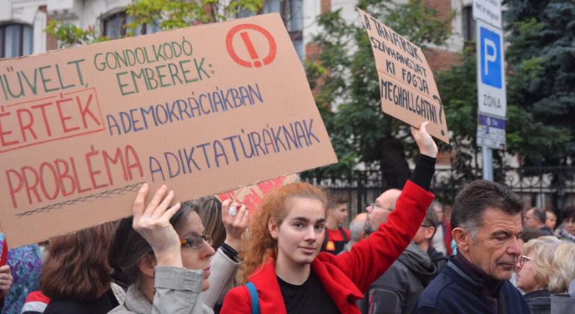 A Fidesz-szavazók közel fele is egyetért a pedagógusok tiltakozásaival