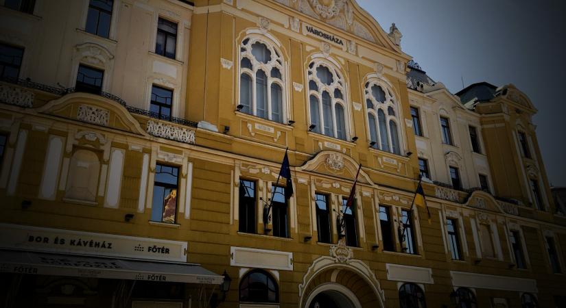Kaposvári nyomozók keresték meg a pécsi aljegyzőt, most aljegyzőt keres a pécsi Polgármesteri Hivatal
