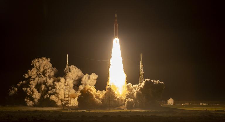 Nem csak az emberiségnek, a NASA-nak is hatalmas ugrás – így indult útjára az Artemis–1