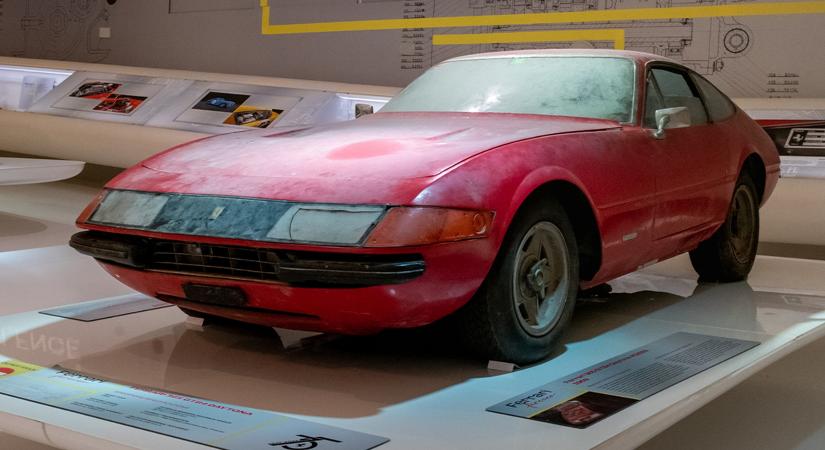 A múzeum éke lett az elfeledett Ferrari