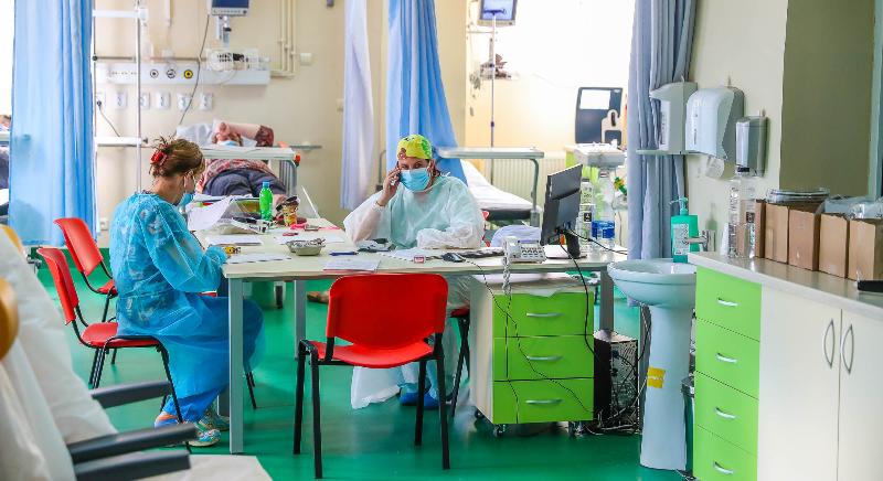 Új szabályokat vezetnek be a kórházakban, ami minden beteglátogatót érinteni fog
