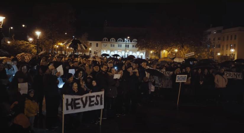 Az oktatásért tüntettek Nagykanizsán tanárok és diákok