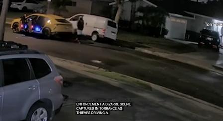 Lamborghiniből szálltak ki katalizátort lopni - videó