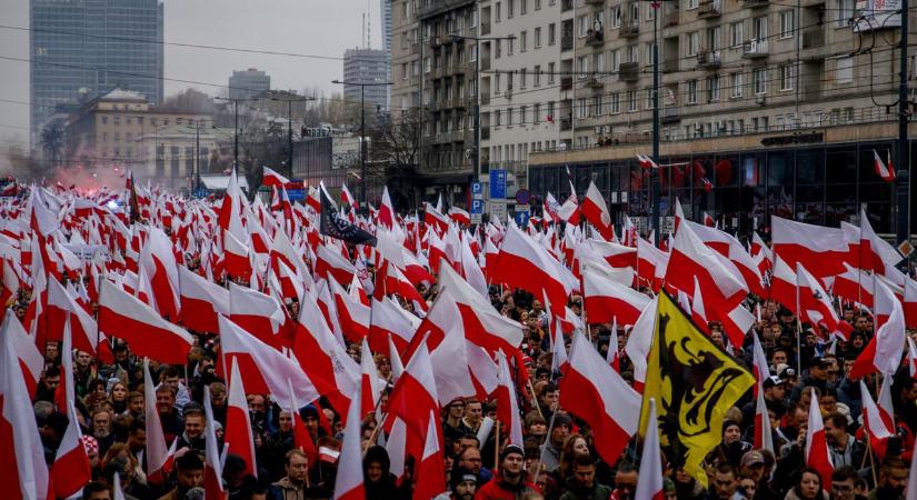 Felmérés: A lengyelek többsége szerint a rakétaincidens nem rontja az Ukrajnával fenntartott kapcsolatokat