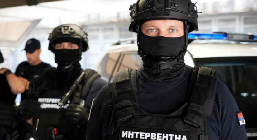 Belgrádban folyamatban van a Forgószél fedőnevű rendőri akció