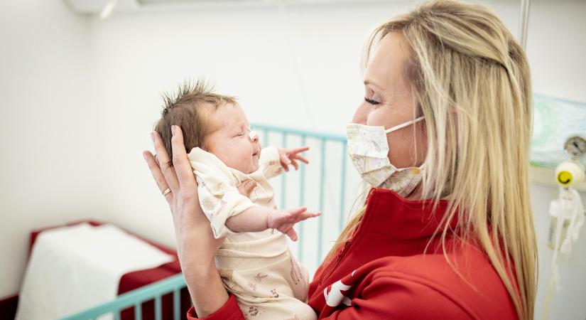 A negyedik újszülött életét mentette meg az ECMO a Heim Pál kórházban