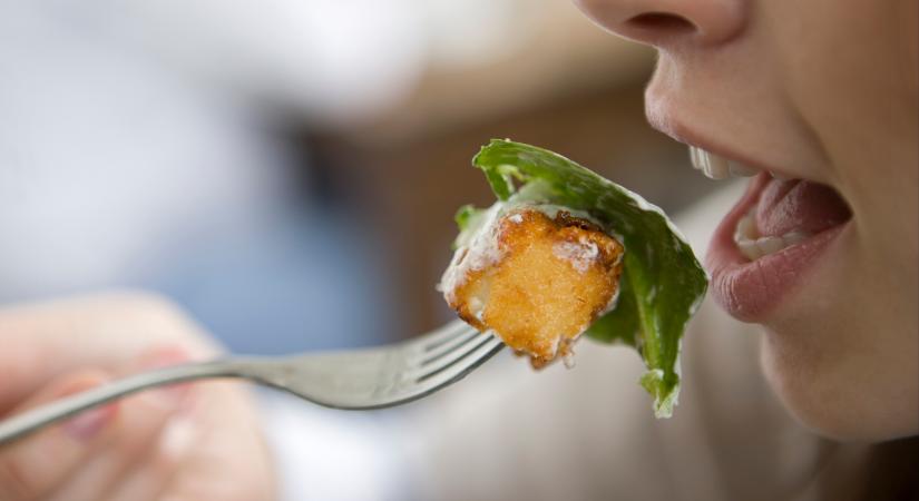 Volt idő, amikor úgy tartották, hogy aki villával eszik, kivívja Isten haragját