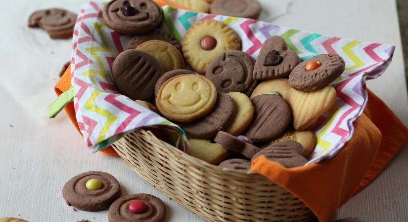 Egyszerű recept: ezeket a kekszeket a gyerekekkel is készíthetjük