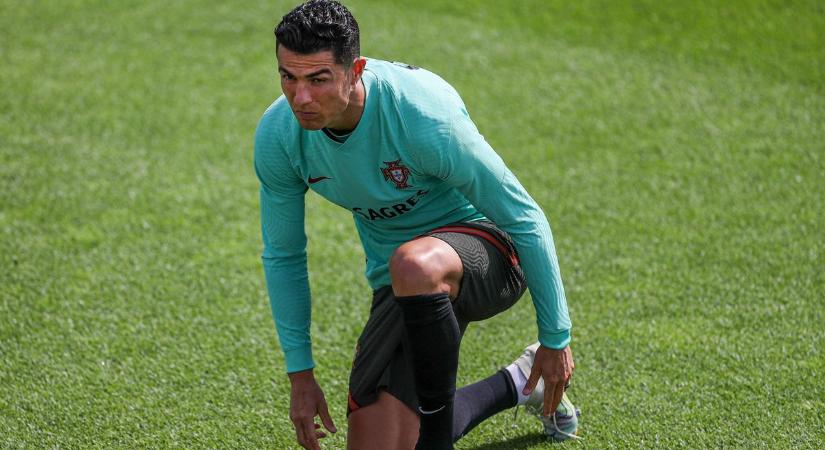 Portugália és Ronaldo is rajtra kész