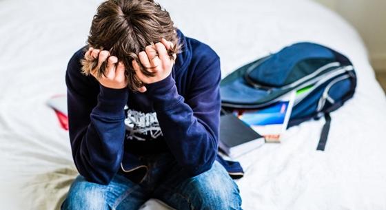Drasztikusan romlik a brit gyerekek mentális állapota 11 és 14 éves koruk között
