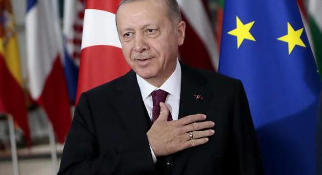 Erdogan újabb észak-szíriai szárazföldi hadműveletre tett utalást