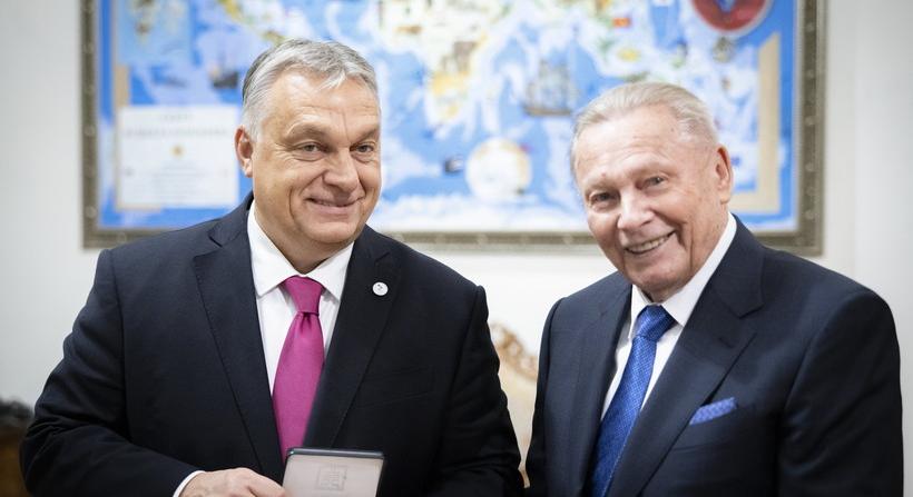 A volt szlovák államfővel is tárgyalt Orbán