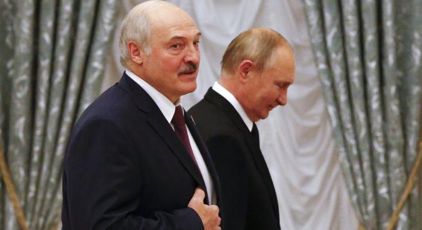 Lukasenka: 35-40 ezer embert azonnal készenlétbe helyezhetnénk