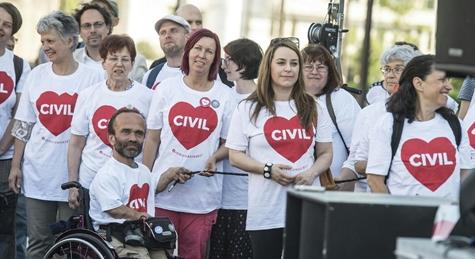 Újabb magyar civileket támogat milliárdokkal Brüsszel