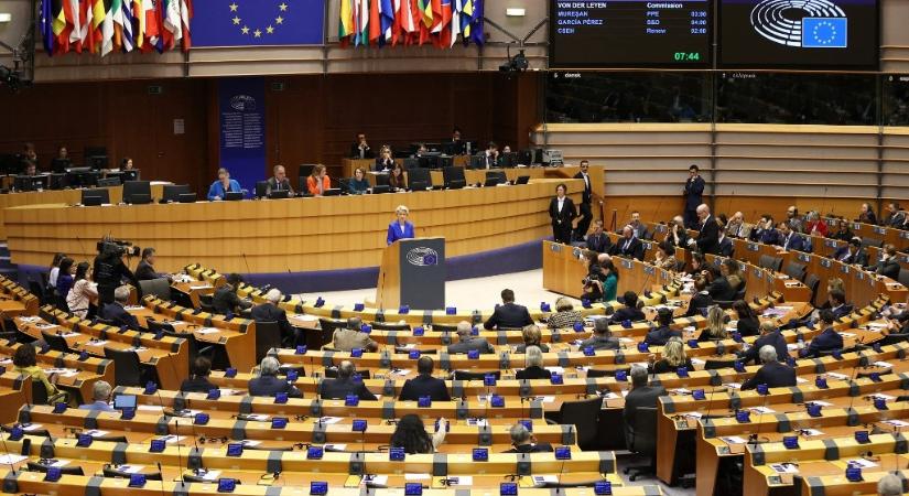 ifj. Lomnici Zoltán (Magyar Nemzet): Az EP megbontja az unió egységét