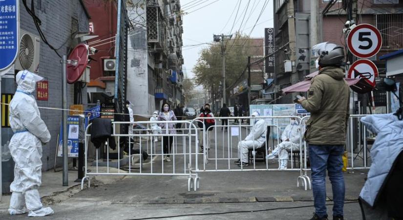 Tüntetések kezdődtek Kínában az országos Covid-zárlat miatt