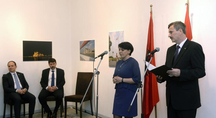 Lecserélik a kijevi magyar nagykövetet