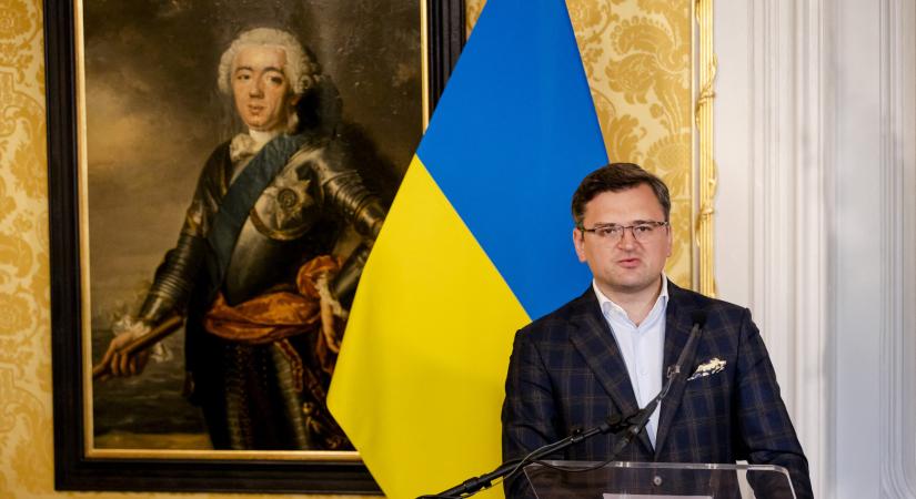 Elismerte az ukrán külügyminiszter, hogy olyan országoktól is kapnak fegyvereket, amik ezt nem vállalják nyilvánosan