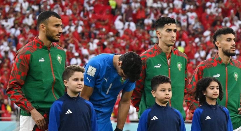 A himnusznál pályán volt a marokkói kapus, mégsem ő védett Belgium ellen