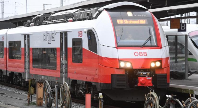Hétfőn leáll a vonatközlekedés Ausztriában a vasutasok sztrájkja miatt