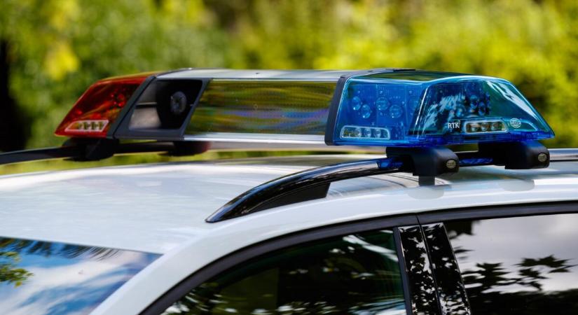 Balesetet okozott, majd a rendőri intézkedés közben rosszul lett és meghalt egy férfi Balatonalmádiban