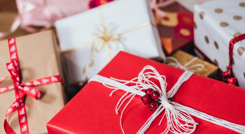 Olcsóbb, de személyesebb ajándékkal készülnek a magyarok karácsonyra