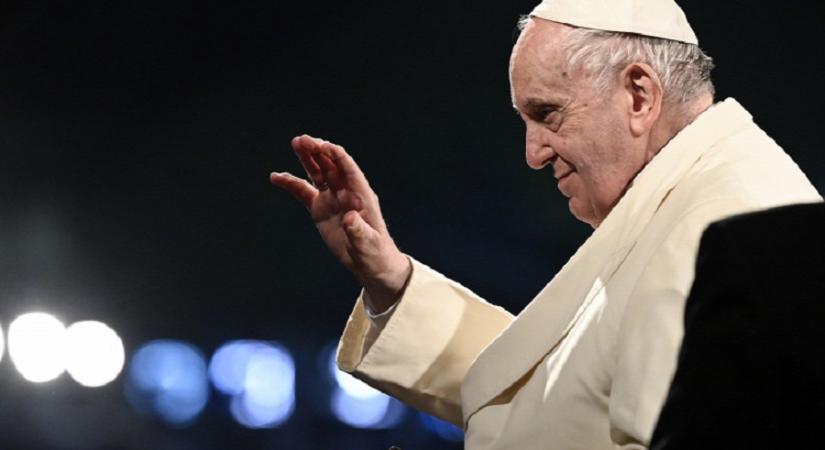 Ferenc pápa megerősítette, hogy a Vatikán kész a közvetítésre az ukrajnai háborúban