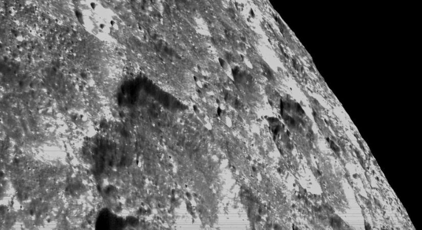 Hold túlsó oldaláról küldött fotók