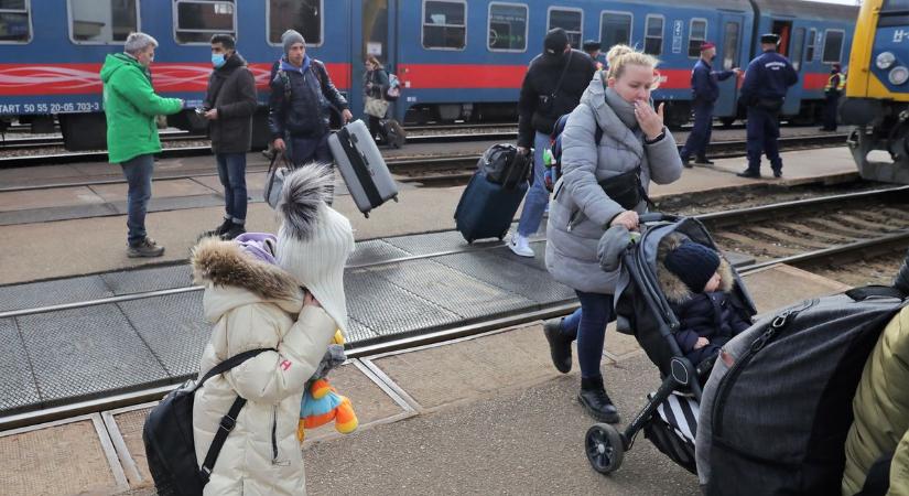 ORFK: csaknem 8000-en érkeztek Ukrajnából hétfőn