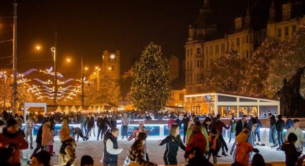 Mikulásvárás, karácsonyi dallamok és gasztro show