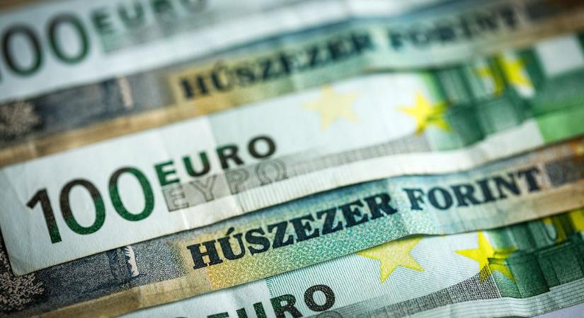 Az elemzők elárulták, hogyan erősödhet a forint stabilan 400 alá az euróval szemben
