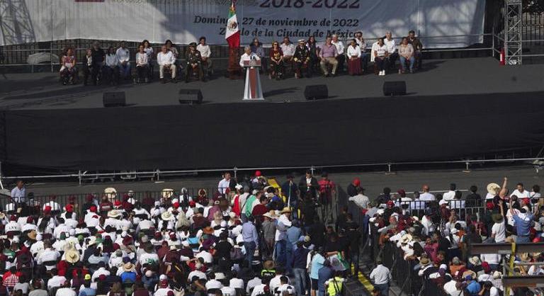 Százezrek vonultak végig Mexikóvároson vasárnap