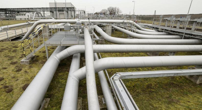 A hibás brüsszeli szankciók "működnek": veszélyben az olcsó orosz kőolaj Magyarországon
