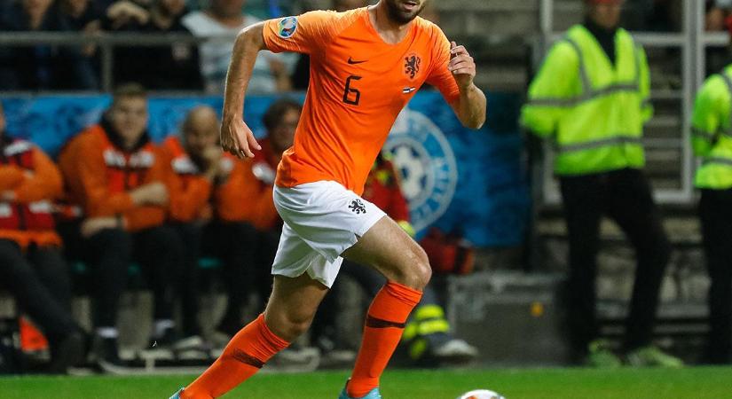Hollandia: újra edzésbe állt a válogatott futballista, megnézi, visszatért-e a játékkedve