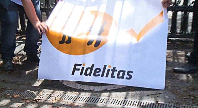Nem várt fordulat: otthagyta a Fidesz ifiket az egyetlen ismertebb támogatójuk (videó)