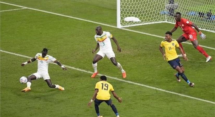 Ecuador legyőzésével Szenegál nyolcaddöntős